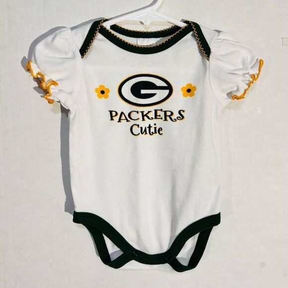 Bundle Of Three Team Apparel Green Bay Packers Bodysuits  Girls Sz 0-3m   EUC - Picture 5 of 8